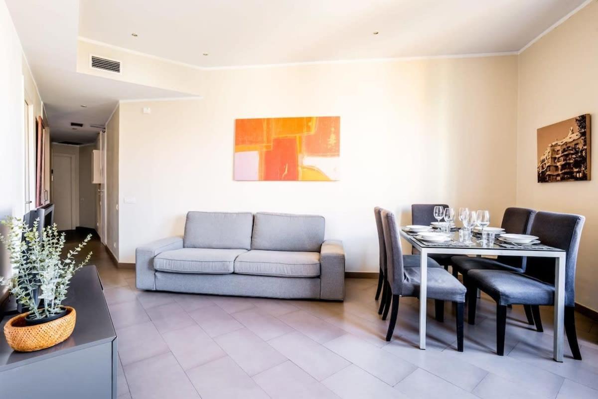 Appartement Eixample Next To Paseo De Gracia Modern 3bd Barcelona